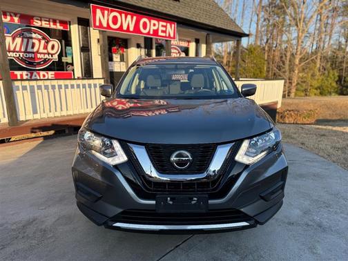 2018 Nissan Rogue SV