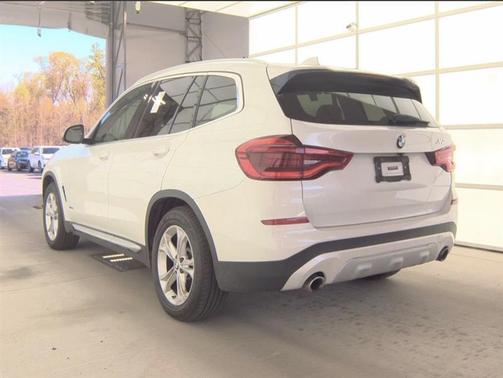 White 2018 BMW X3 xDrive30i