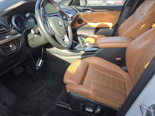 White 2018 BMW X3 xDrive30i