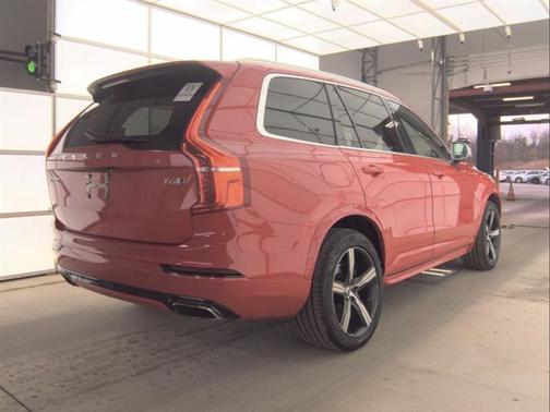 2016 Volvo XC90 T6 R-Design