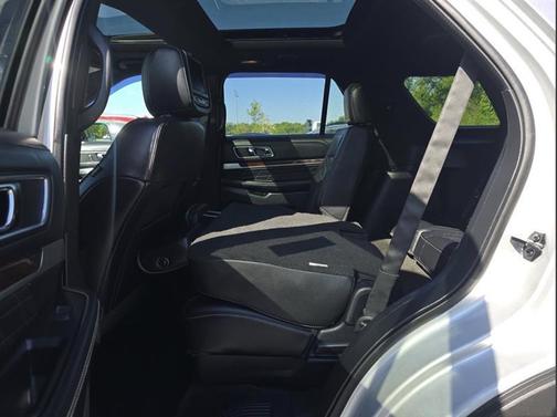 Ingot Silver Metallic 2016 Ford Explorer Platinum