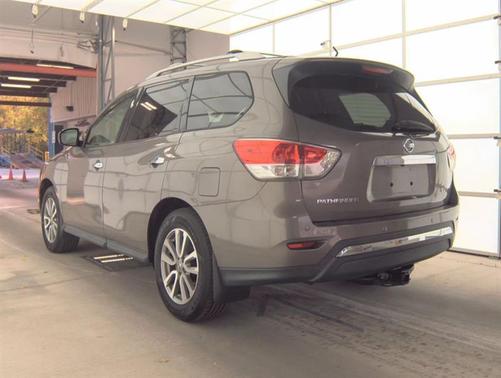 2013 Nissan Pathfinder SV