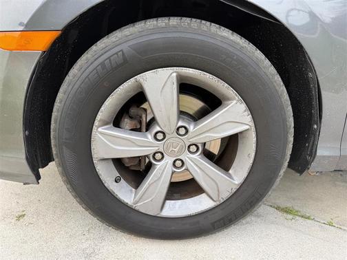 Grey 2019 Honda Odyssey EX