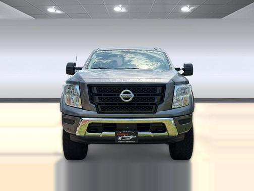 Gun Metallic 2020 Nissan Titan SV