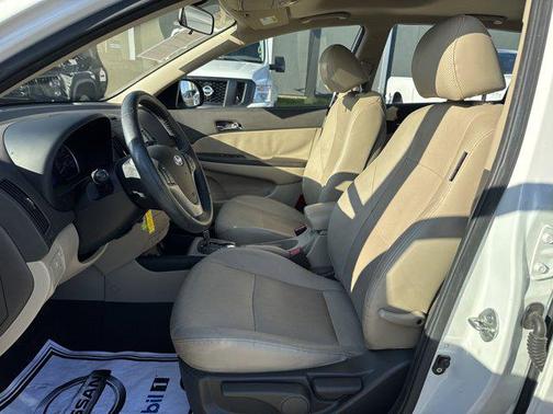 2011 Hyundai Elantra Touring SE