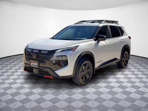 Everest White Pearl Tricoat 2027 Nissan Rogue Rock Creek