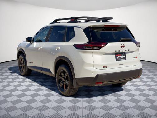 Everest White Pearl Tricoat 2027 Nissan Rogue Rock Creek