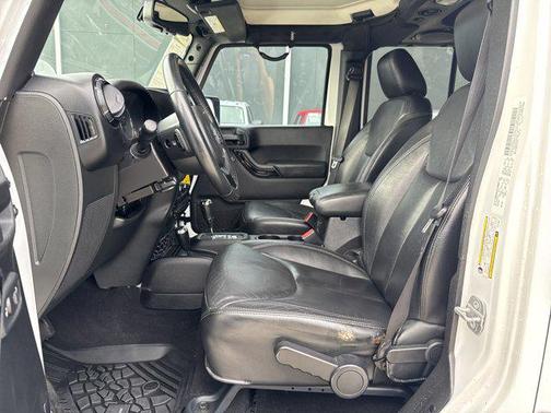 2014 Jeep Wrangler Unlimited Altitude