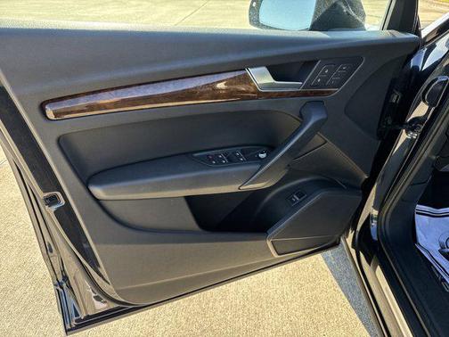 2018 Audi Q5 2.0T Premium Plus