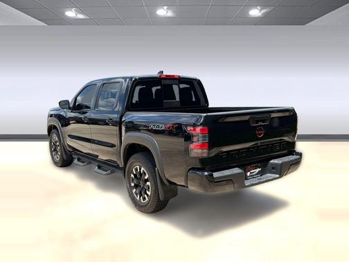 Super Black 2024 Nissan Frontier PRO-4X