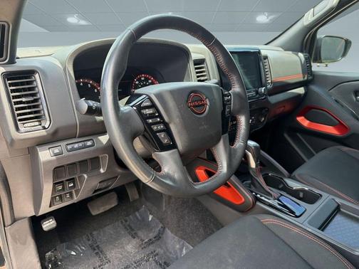 Super Black 2024 Nissan Frontier PRO-4X