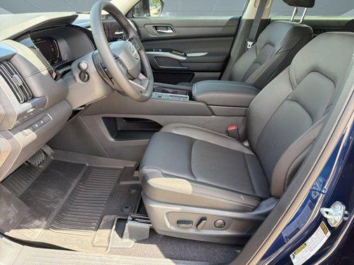 Deep Ocean Blue Pearl 2026 Nissan Pathfinder SL