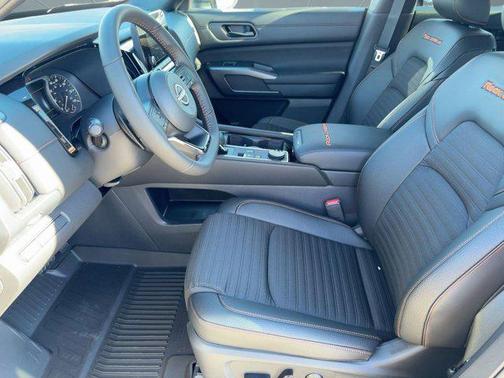 2025 Nissan Pathfinder Rock Creek 4WD