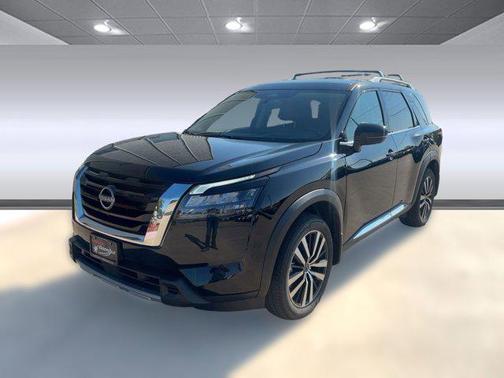 2025 Nissan Pathfinder Platinum FWD