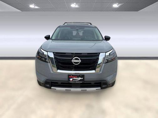 2025 Nissan Pathfinder Platinum FWD