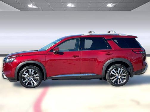 2025 Nissan Pathfinder Platinum 4WD