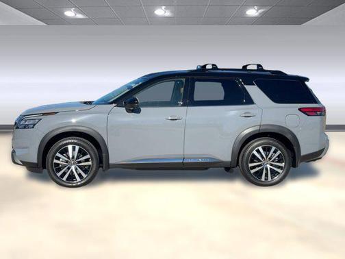 2025 Nissan Pathfinder Platinum FWD