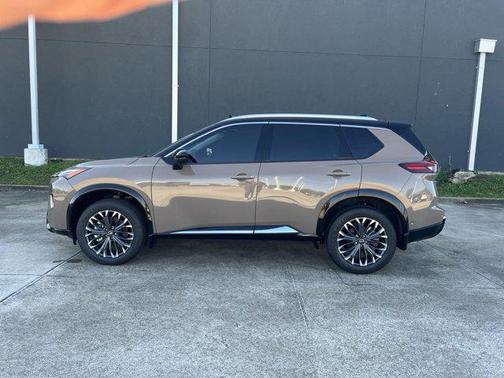 2025 Nissan Rogue Platinum