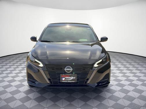 Super Black 2026 Nissan Altima SV FWD