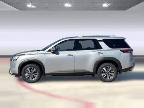 2025 Nissan Pathfinder SL 4WD