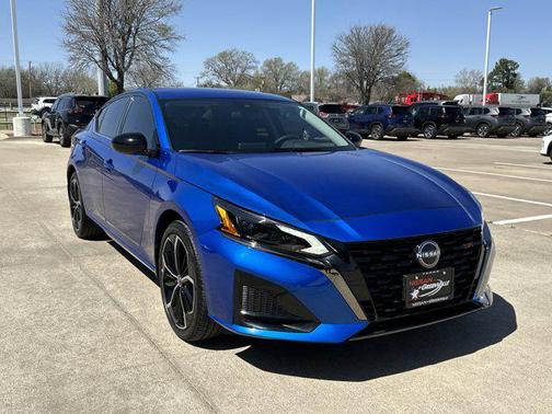 2025 Nissan Altima SR FWD