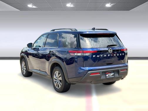 Deep Ocean Blue Pearl 2025 Nissan Pathfinder SV FWD