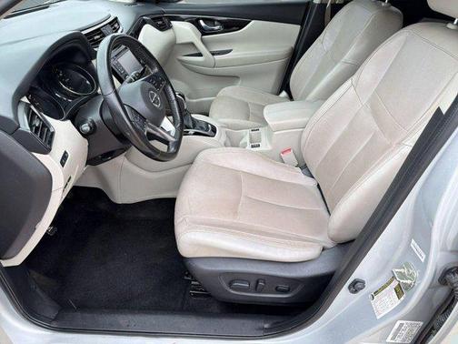 2018 Nissan Rogue Sport SL