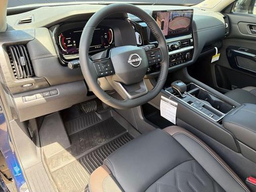 Deep Ocean Blue Pearl 2026 Nissan Pathfinder Platinum