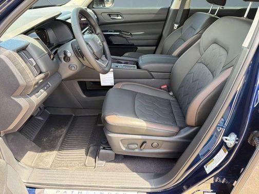 Deep Ocean Blue Pearl 2026 Nissan Pathfinder Platinum