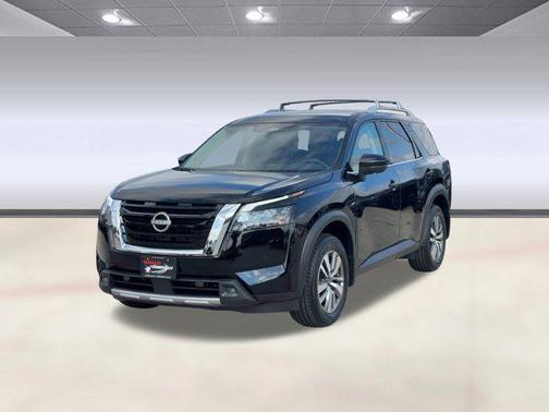 2025 Nissan Pathfinder SL FWD