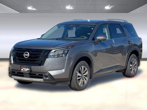 2025 Nissan Pathfinder SL FWD