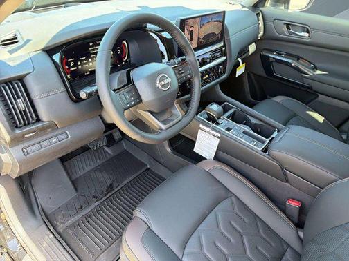 Super Black 2026 Nissan Pathfinder Platinum