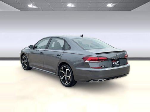 2022 Volkswagen Passat 2.0T R-Line