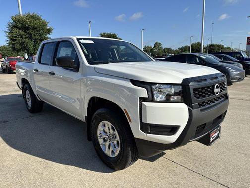 2025 Nissan Frontier S