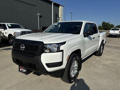 2025 Nissan Frontier S