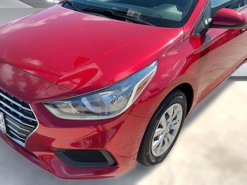 2021 Hyundai Accent SE