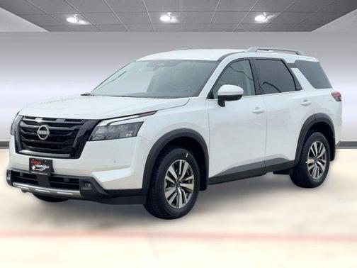 2025 Nissan Pathfinder SL FWD