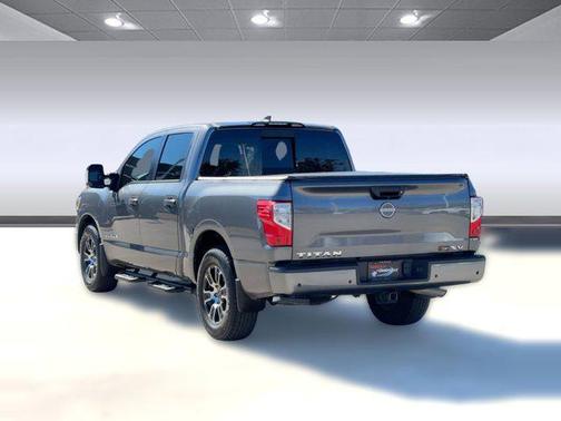 2023 Nissan Titan SV