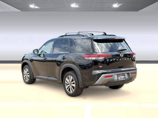 Super Black 2026 Nissan Pathfinder SL