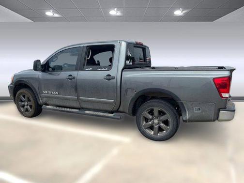 2015 Nissan Titan SV