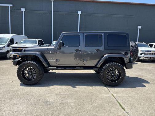 2016 Jeep Wrangler Unlimited Sahara