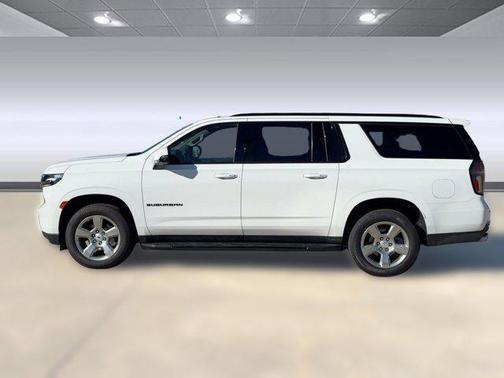 2022 Chevrolet Suburban RST
