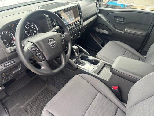 2025 Nissan Frontier S