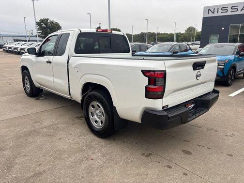 2025 Nissan Frontier S