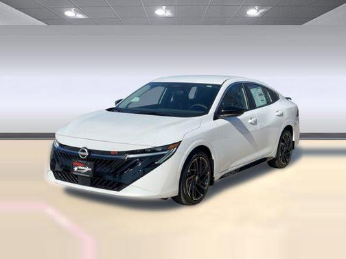 Aspen White Tricoat 2026 Nissan Sentra SR