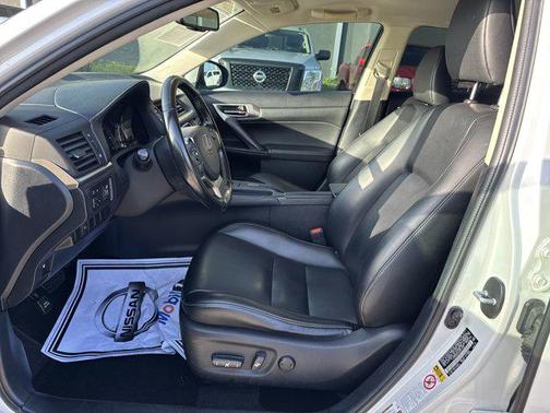 2017 Lexus CT 200h Base