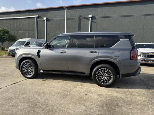 2025 Nissan Armada Platinum 2WD