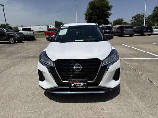 2023 Nissan Kicks S