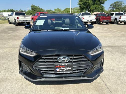 2020 Hyundai Veloster 2