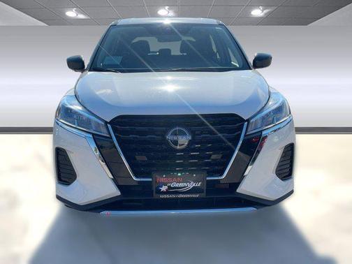 2025 Nissan Kicks S